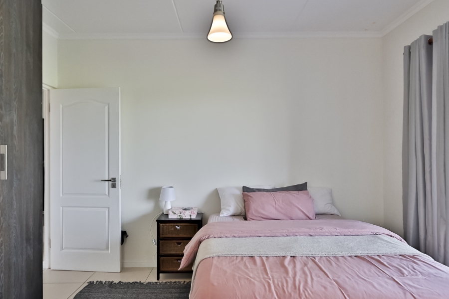 2 Bedroom Property for Sale in De Velde Western Cape